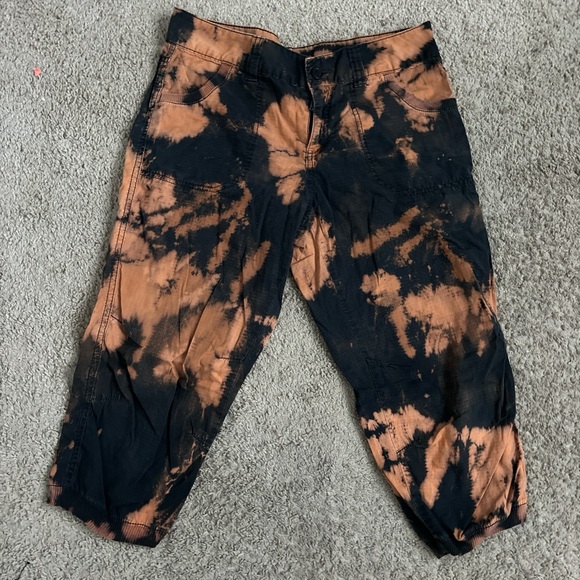 Black Tie Dye Capri Pants Size 6 - Picture 1 of 6